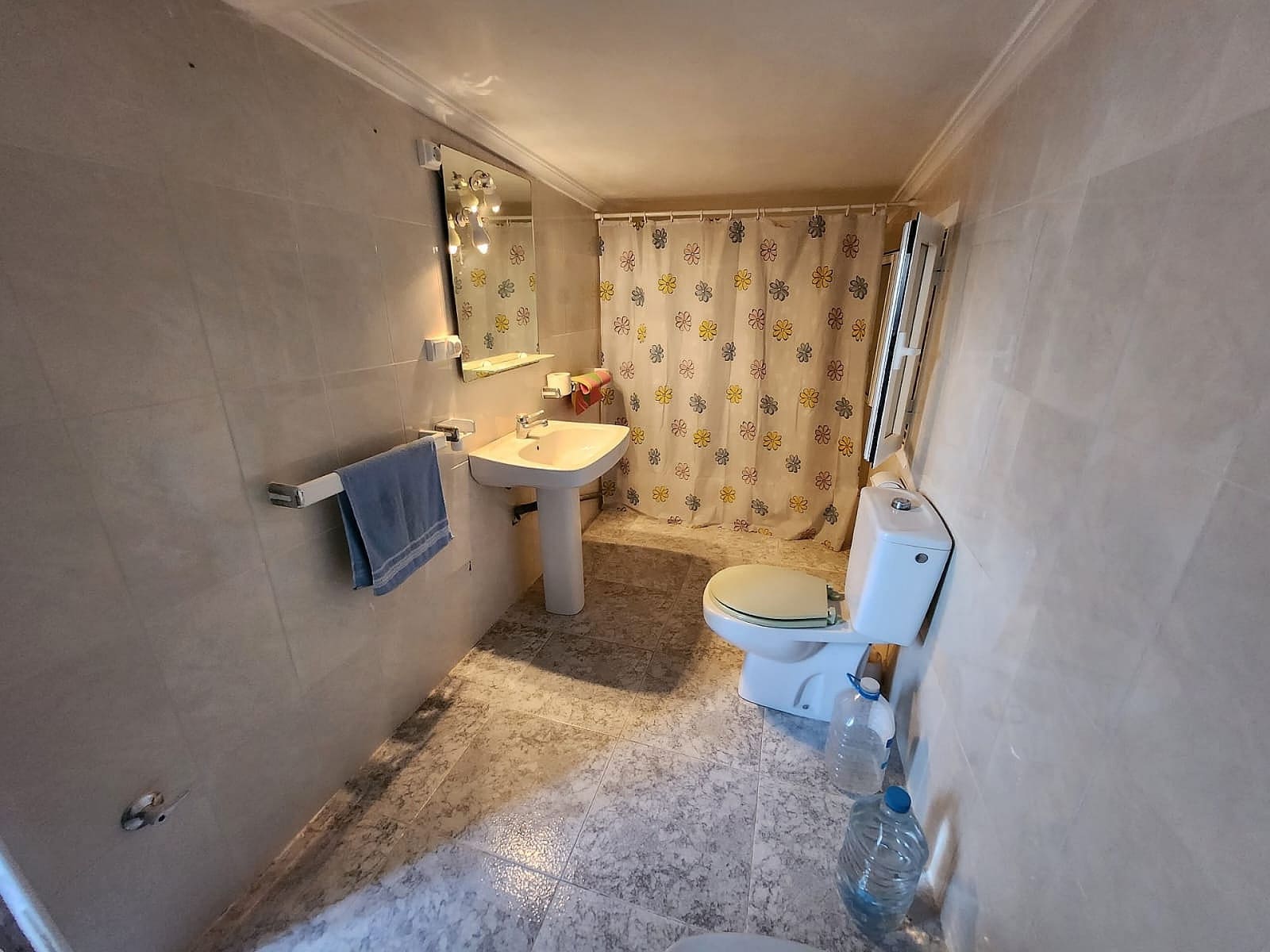 6 bedroom Townhouse for sale in Yecla - € 119,500 (Ref: 9475145)