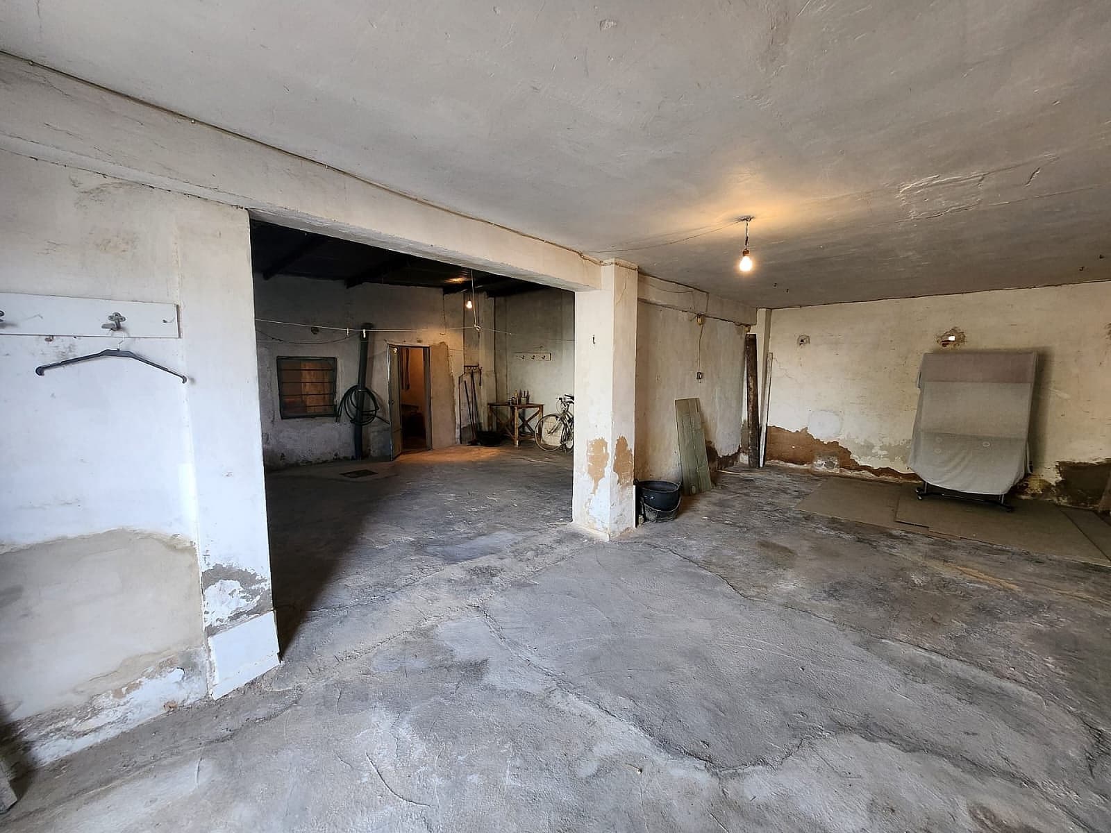 6 bedroom Townhouse for sale in Yecla - € 119,500 (Ref: 9475145)