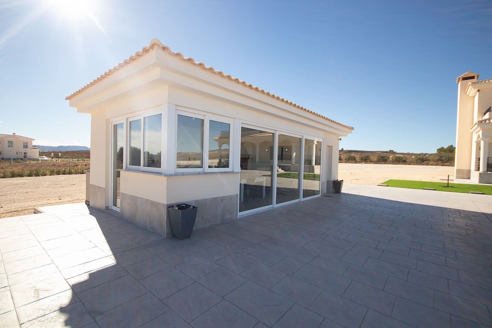4 bedroom Villa for sale in Pinoso - € 342,000 (Ref: 9475147)