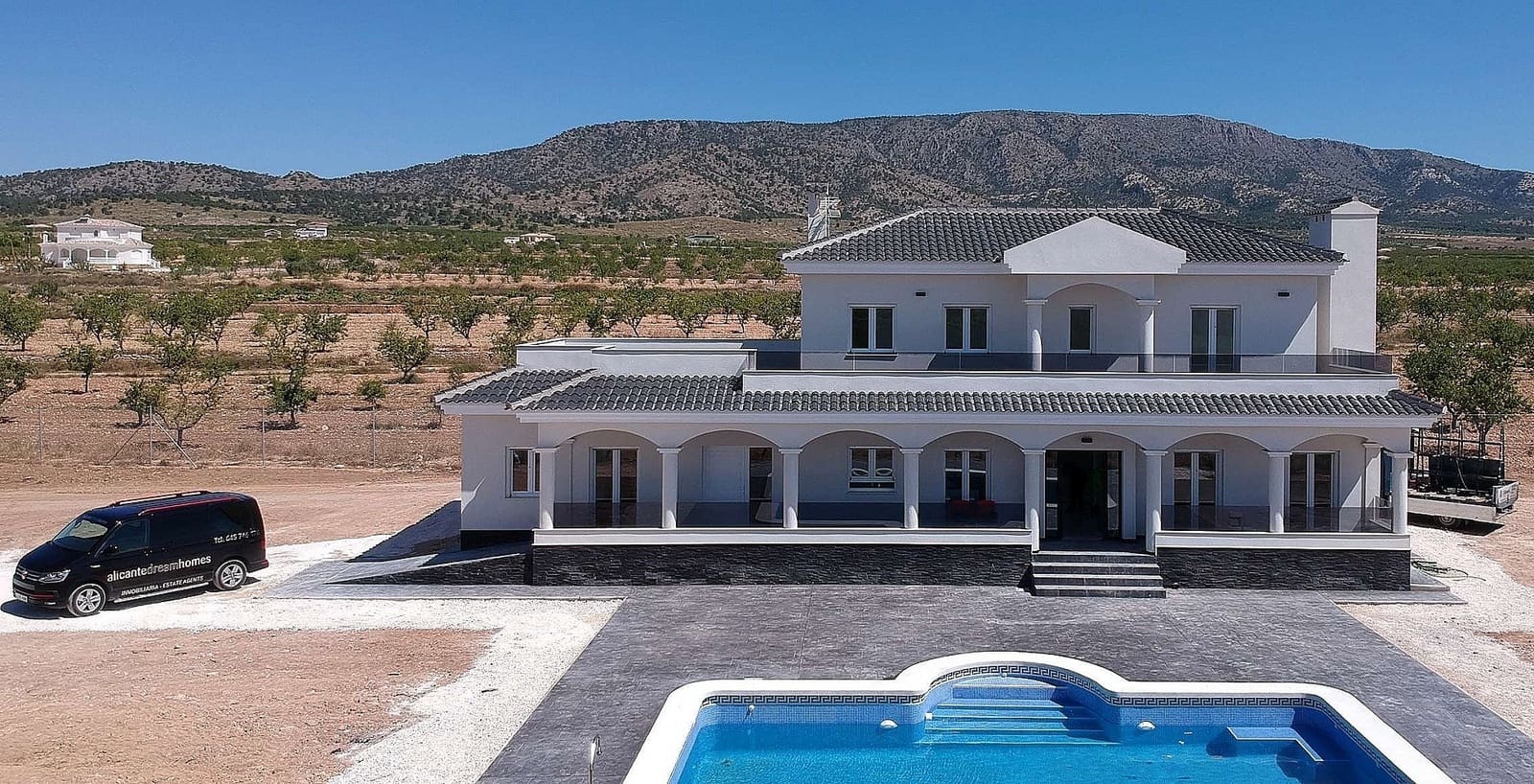 6 bedroom Villa for sale in Pinoso - € 547,000 (Ref: 9475152)