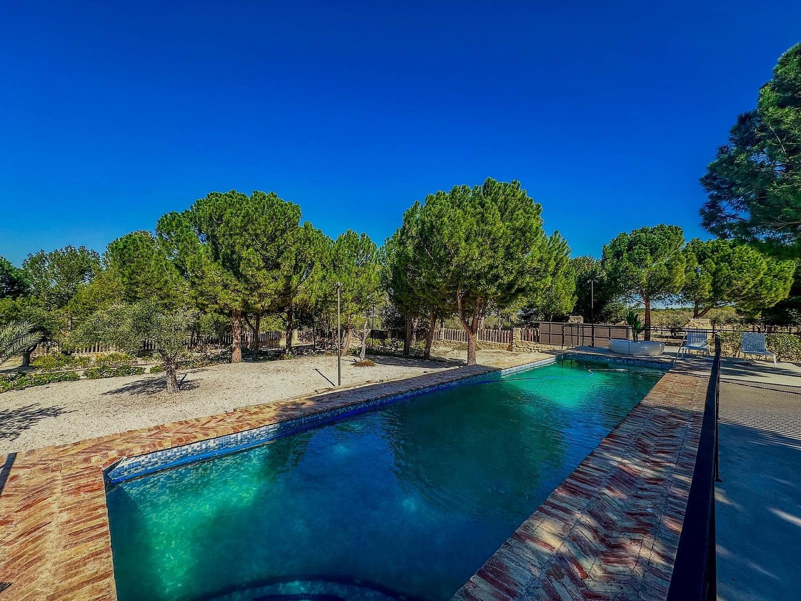 9 bedroom Villa for sale in Biar - € 1,000,000 (Ref: 9475156)