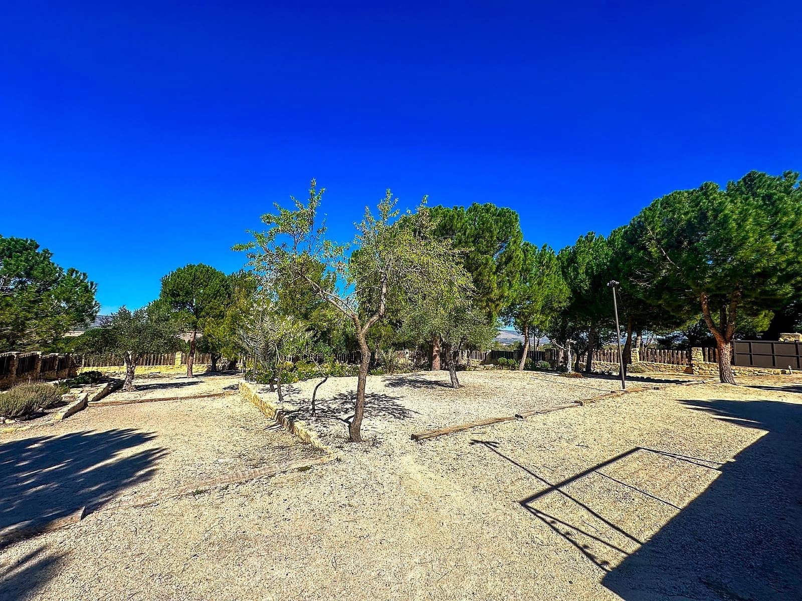 9 bedroom Villa for sale in Biar - € 1,000,000 (Ref: 9475156)