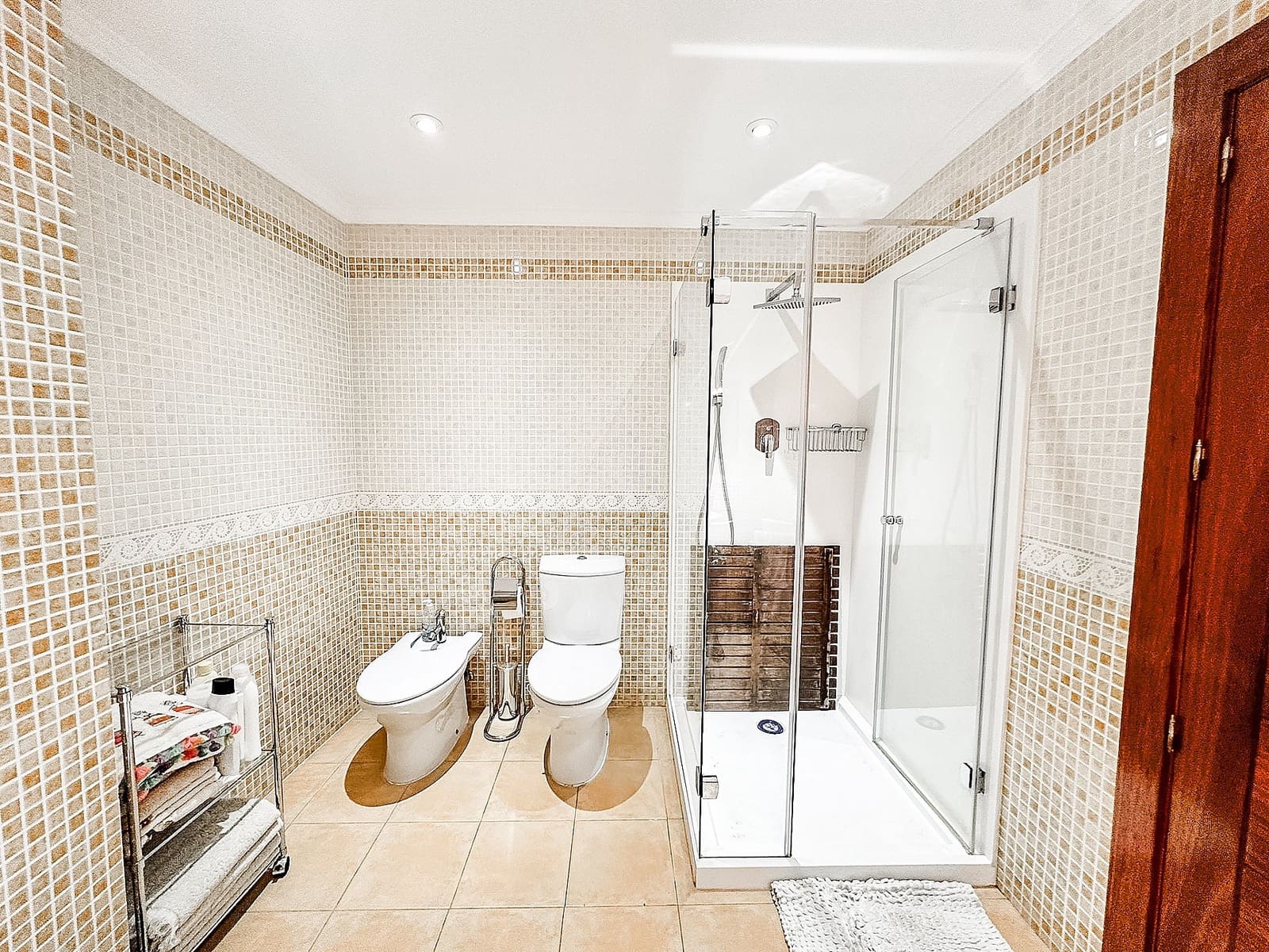 5 bedroom Townhouse for sale in Almansa - € 345,000 (Ref: 9475157)