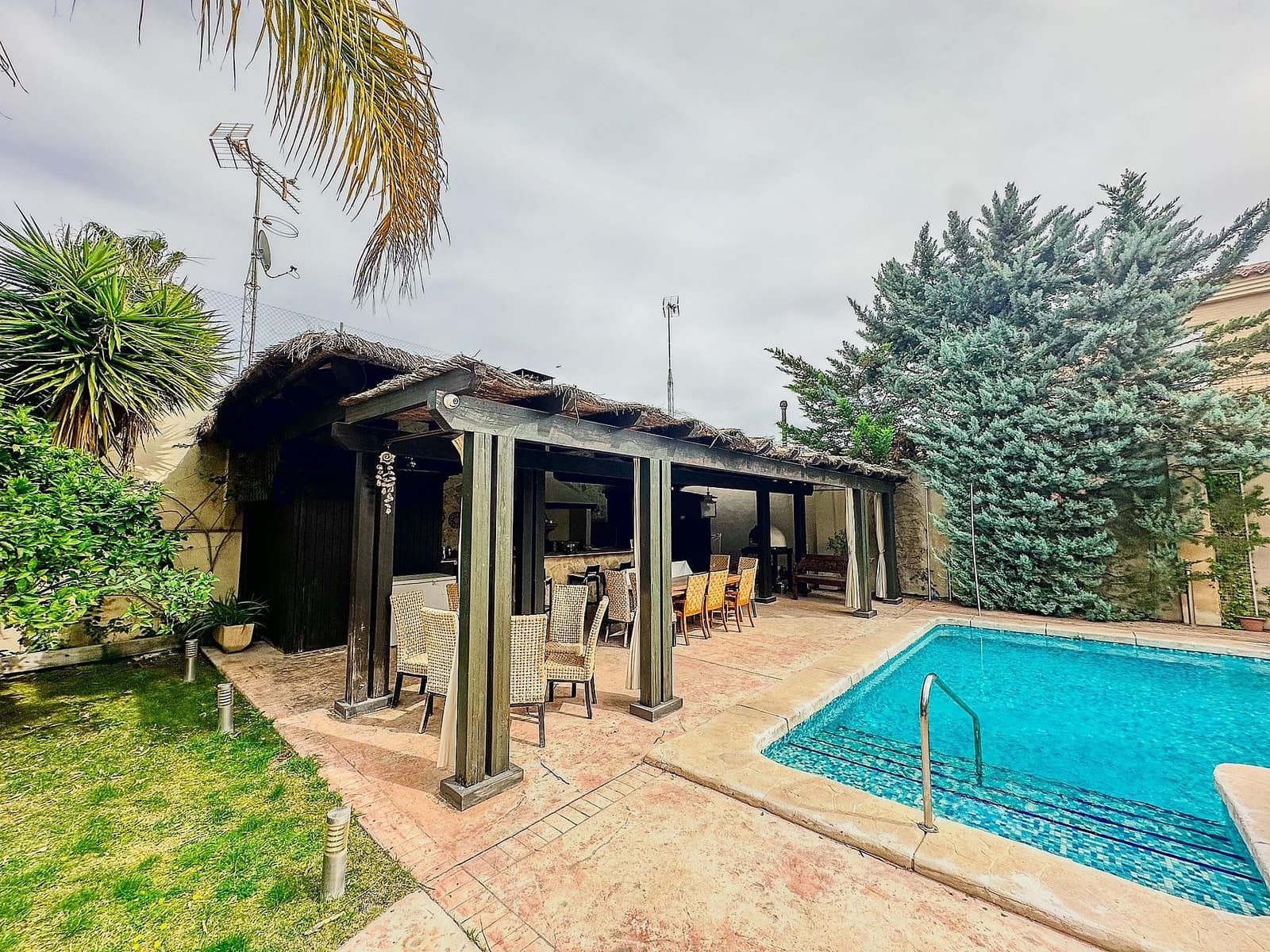 5 Zimmer Villa zu verkaufen in Elda - 1.550.000 € (Ref: 9475158)