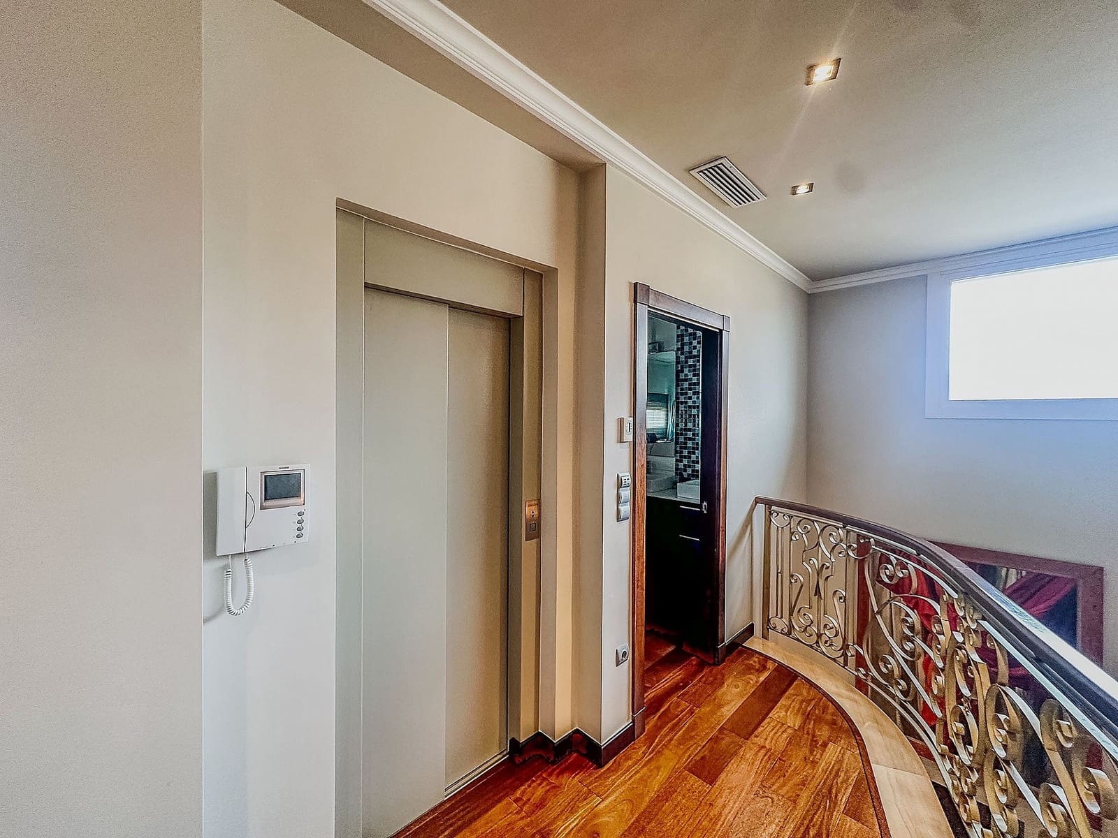 5 Zimmer Villa zu verkaufen in Elda - 1.550.000 € (Ref: 9475158)