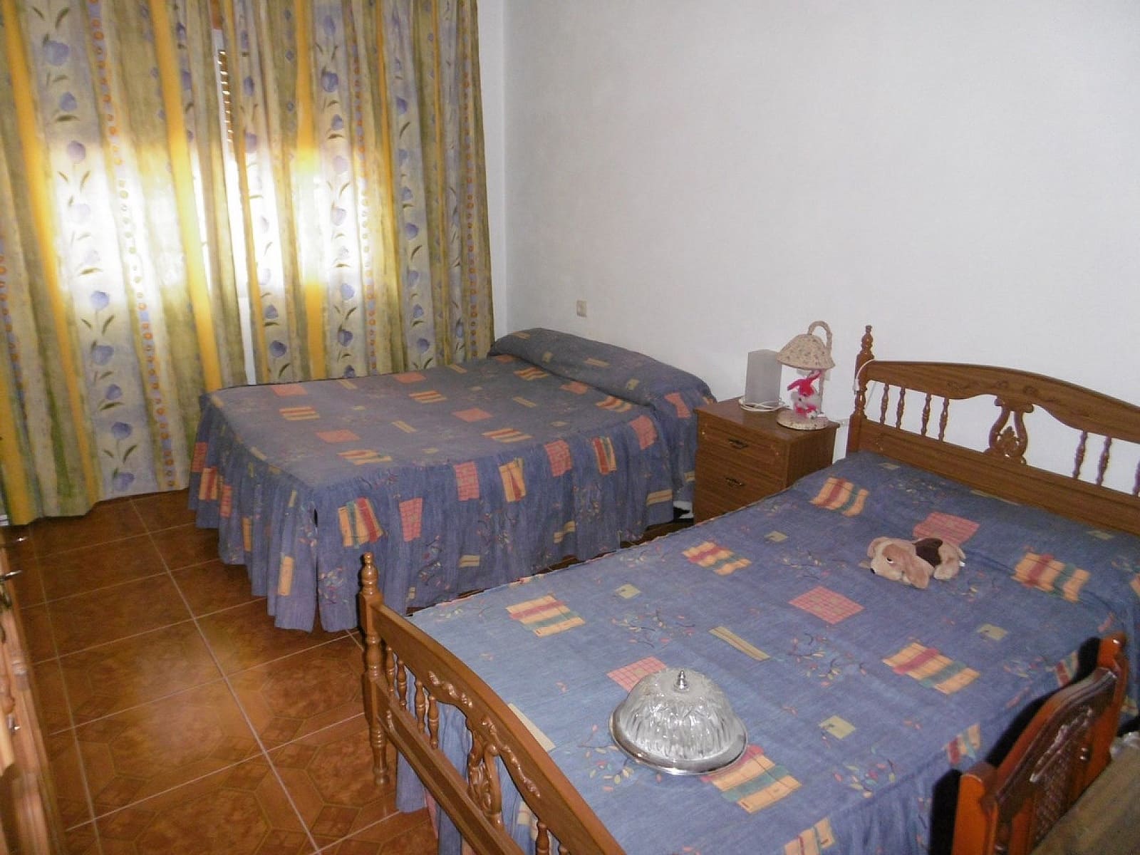 4 bedroom Villa for sale in Yecla - € 210,000 (Ref: 9475171)