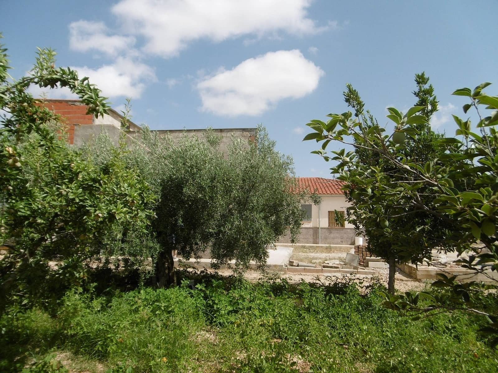 4 bedroom Villa for sale in Yecla - € 210,000 (Ref: 9475171)