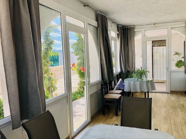 4 soveværelse Finca/Landehus til salg i Yecla - € 275.000 (Ref: 9475172)