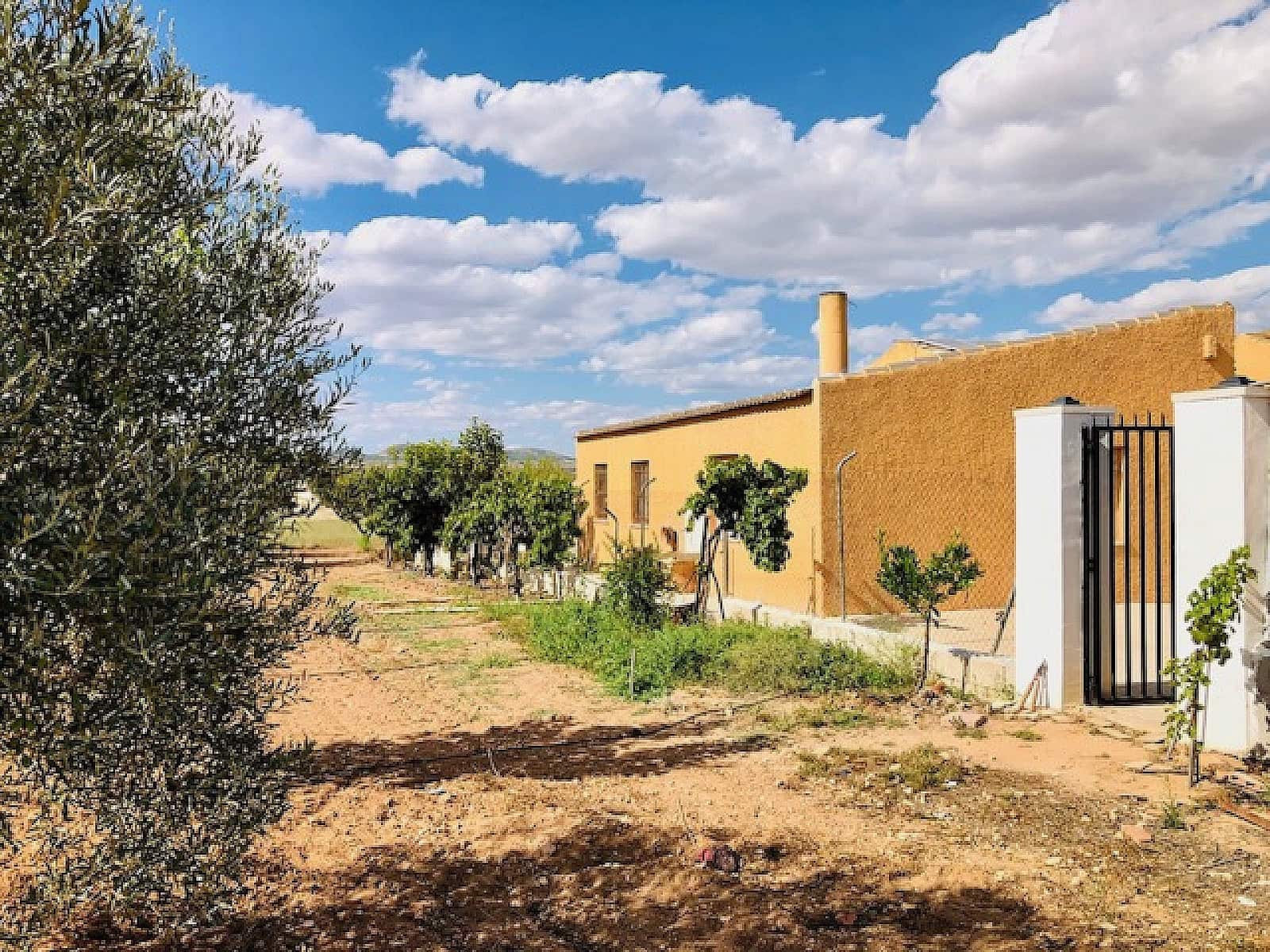 4 soveværelse Finca/Landehus til salg i Yecla - € 275.000 (Ref: 9475172)