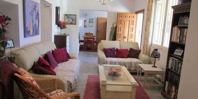 3 makuuhuone Luolatalo myytävänä paikassa La Romana - 119 999 € (Ref: 9475176)