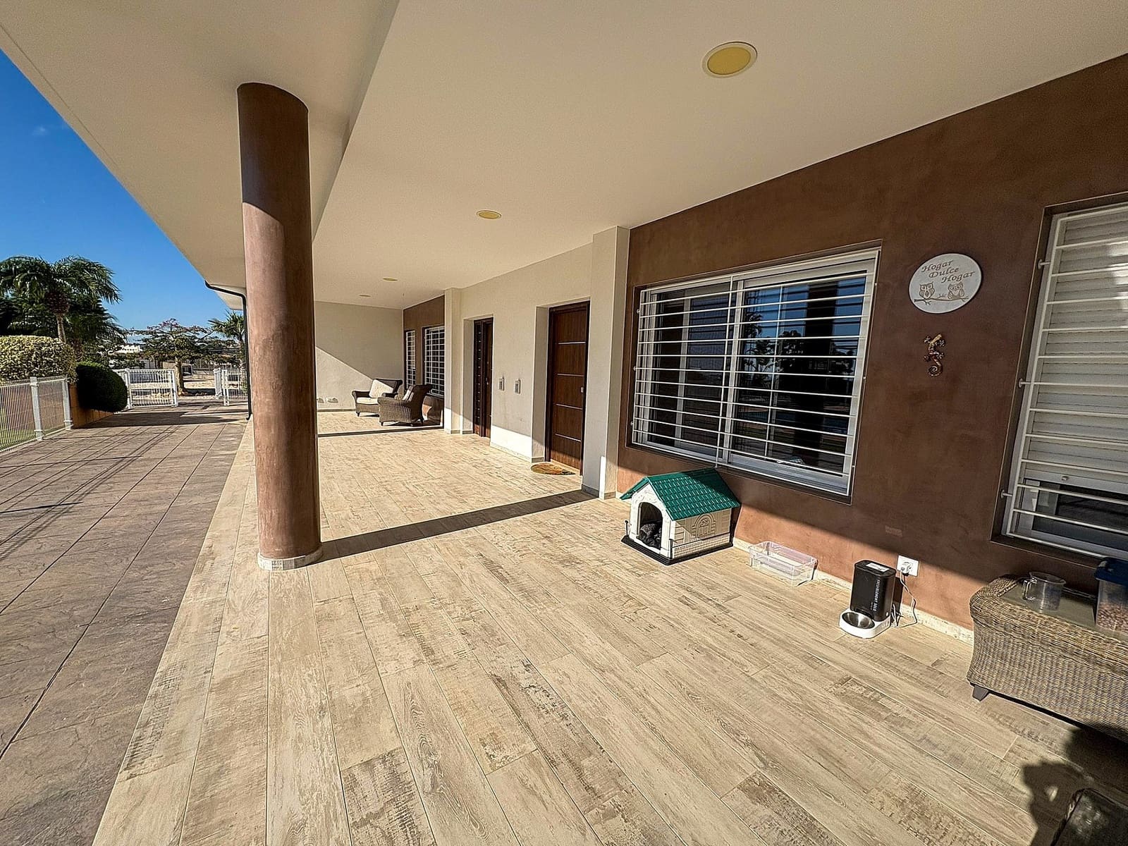 8 bedroom Villa for sale in Crevillente / Crevillent - € 680,000 (Ref: 9475178)