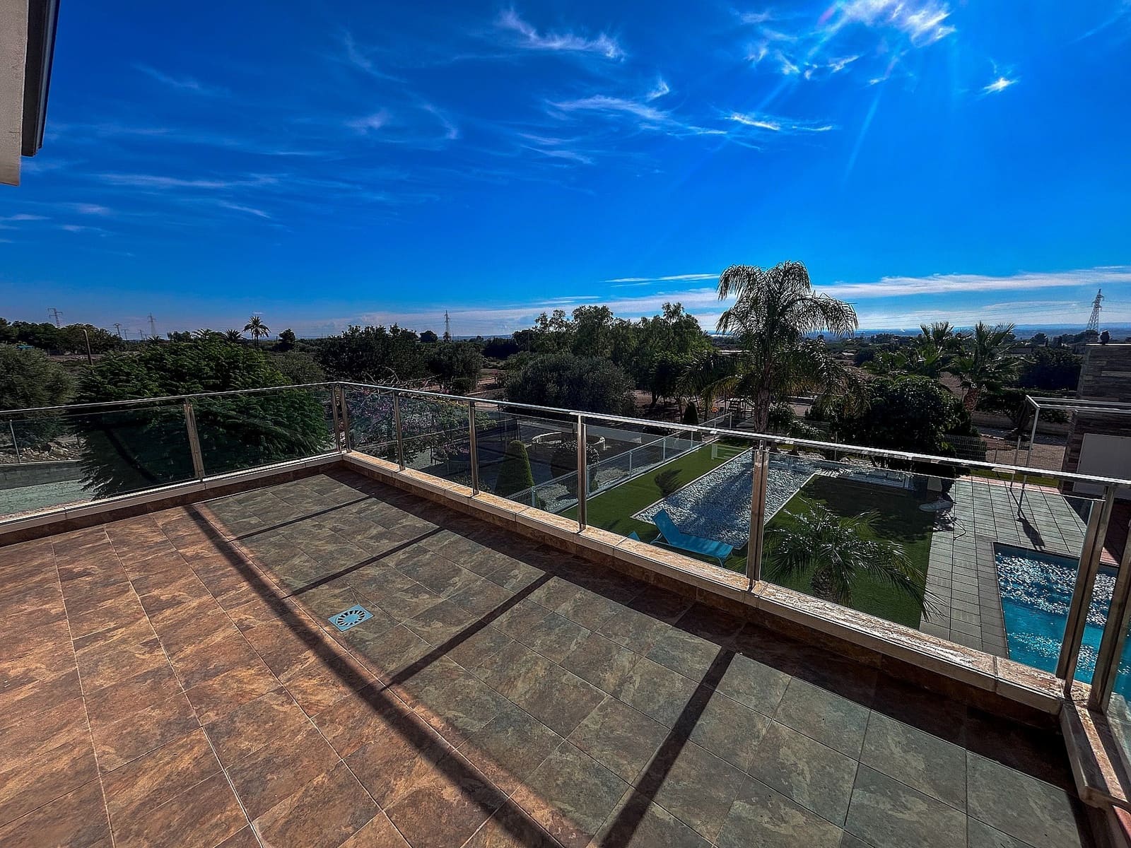 8 bedroom Villa for sale in Crevillente / Crevillent - € 680,000 (Ref: 9475178)