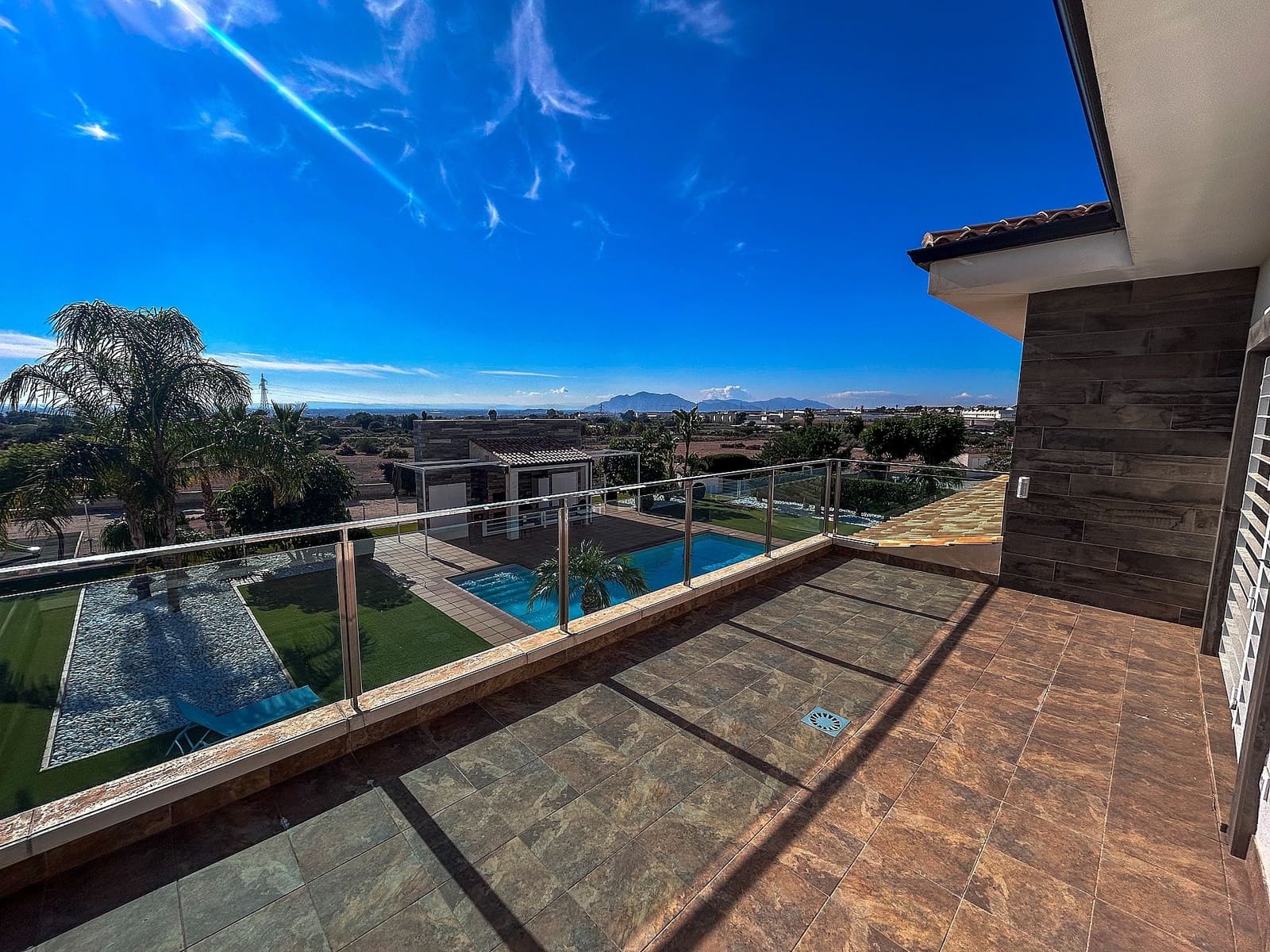 8 bedroom Villa for sale in Crevillente / Crevillent - € 680,000 (Ref: 9475178)