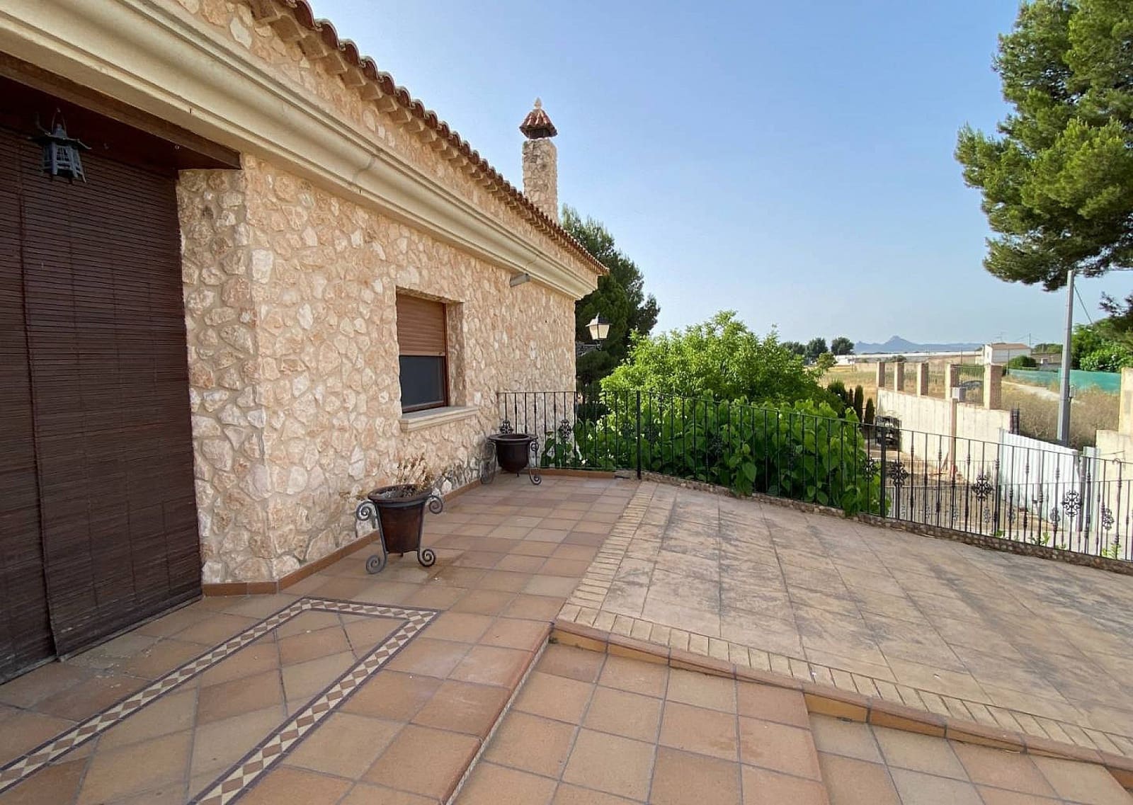 5 slaapkamer Villa te koop in Villena met zwembad garage - € 425.000 (Ref: 9475178)