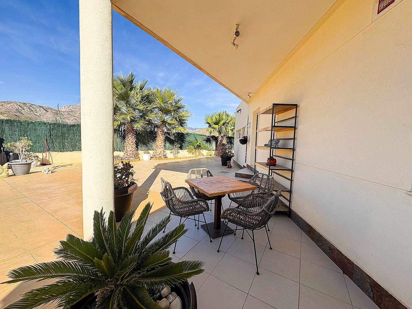 5 bedroom Villa for sale in Jijona / Xixona - € 549,000 (Ref: 9475184)