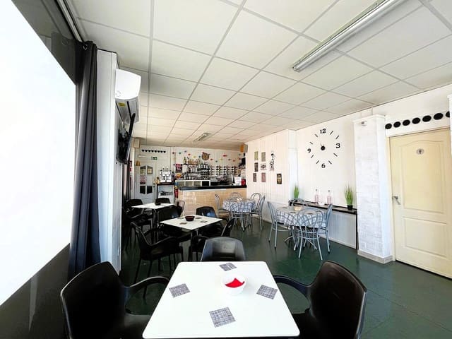 Yritys myytävänä paikassa Castalla - 225 000 € (Ref: 9475193)