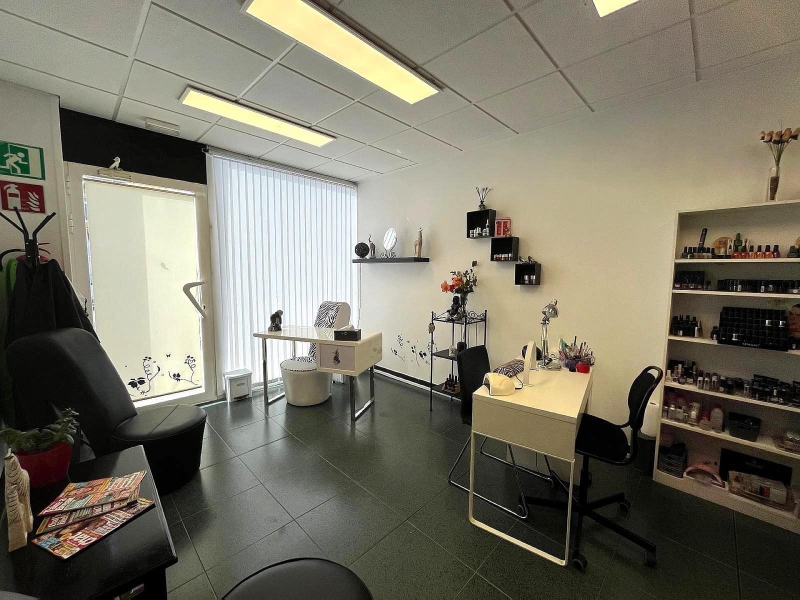 Yritys myytävänä paikassa Castalla - 225 000 € (Ref: 9475193)