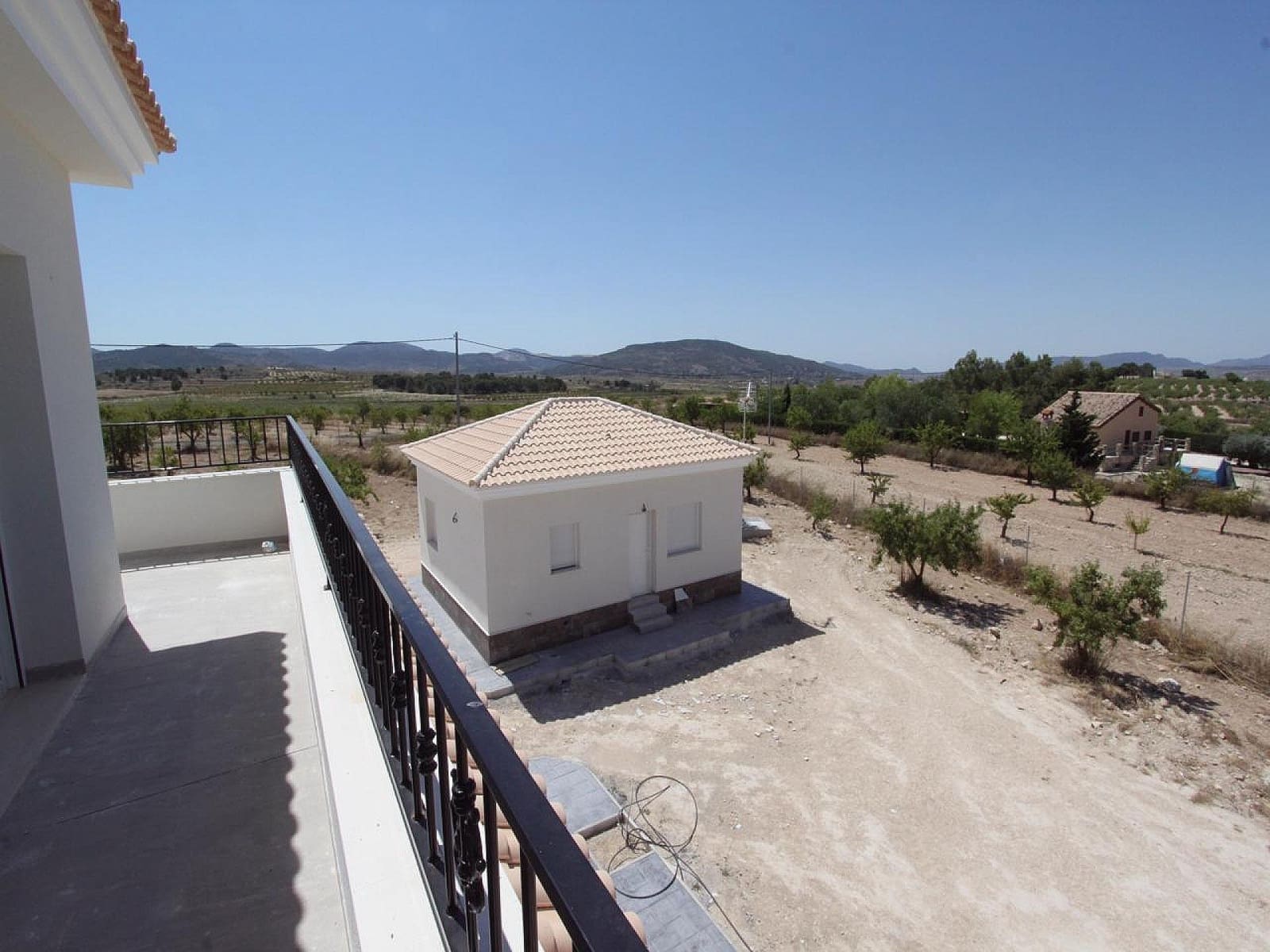 4 bedroom Villa for sale in Pinoso - € 449,000 (Ref: 9475203)