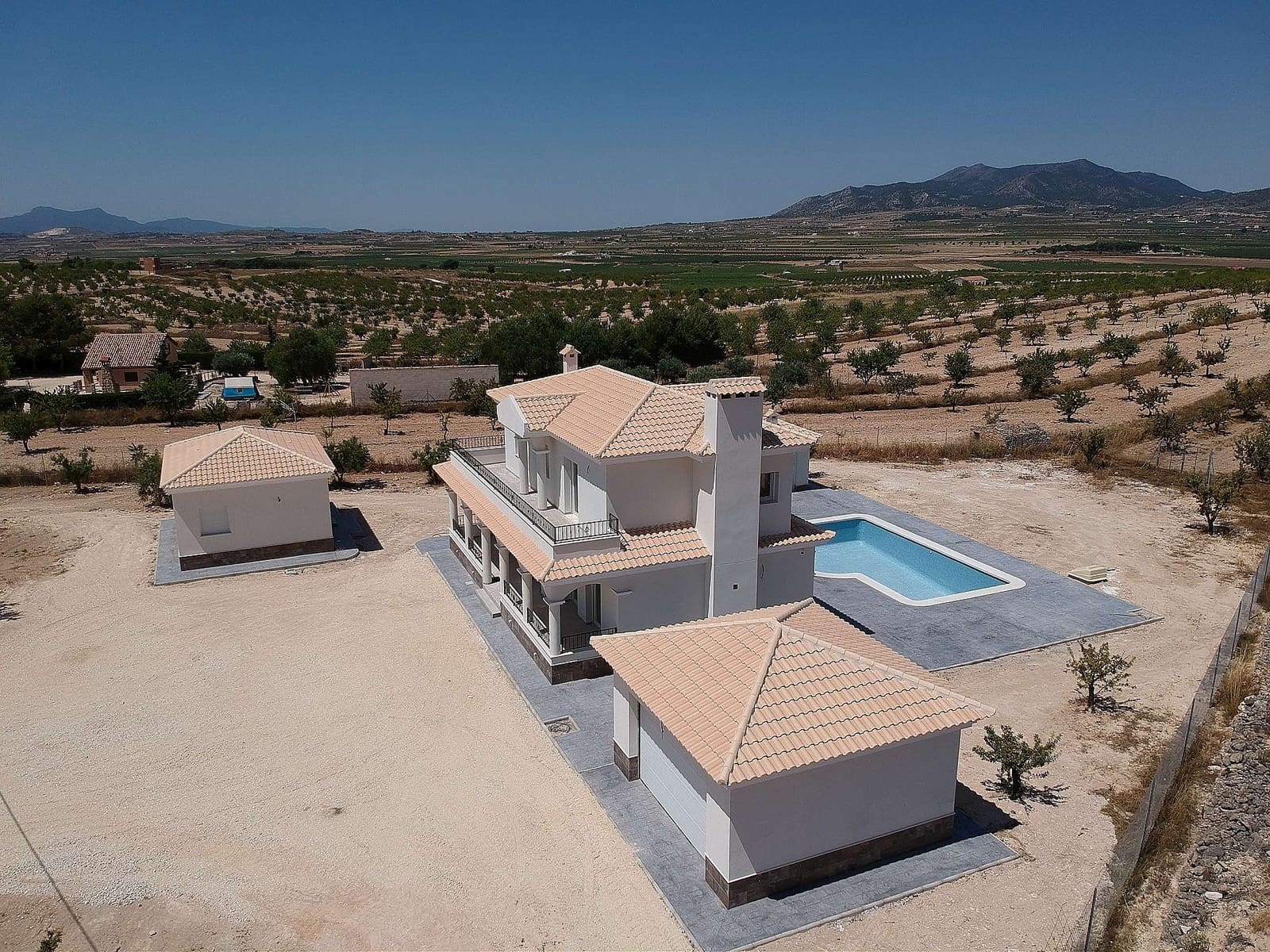 4 bedroom Villa for sale in Pinoso - € 449,000 (Ref: 9475203)