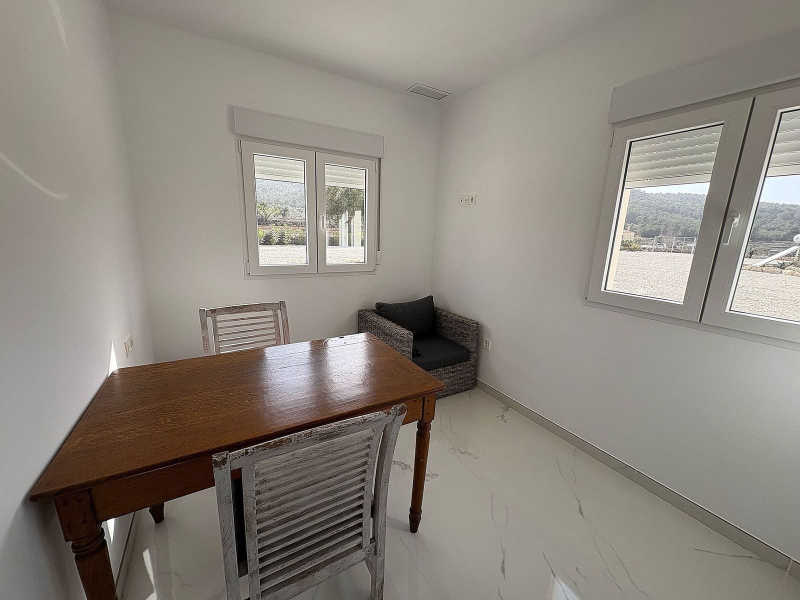 4 bedroom Villa for sale in Pinoso - € 423,000 (Ref: 9475210)