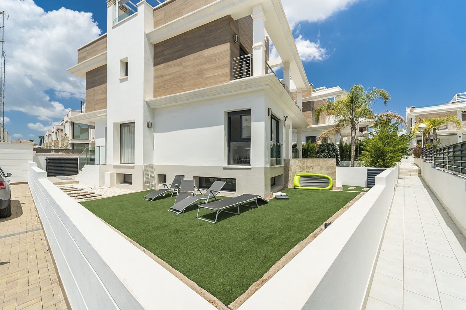 4 bedroom Villa for sale in Ciudad Quesada with pool - € 410,000 (Ref: 9475215)