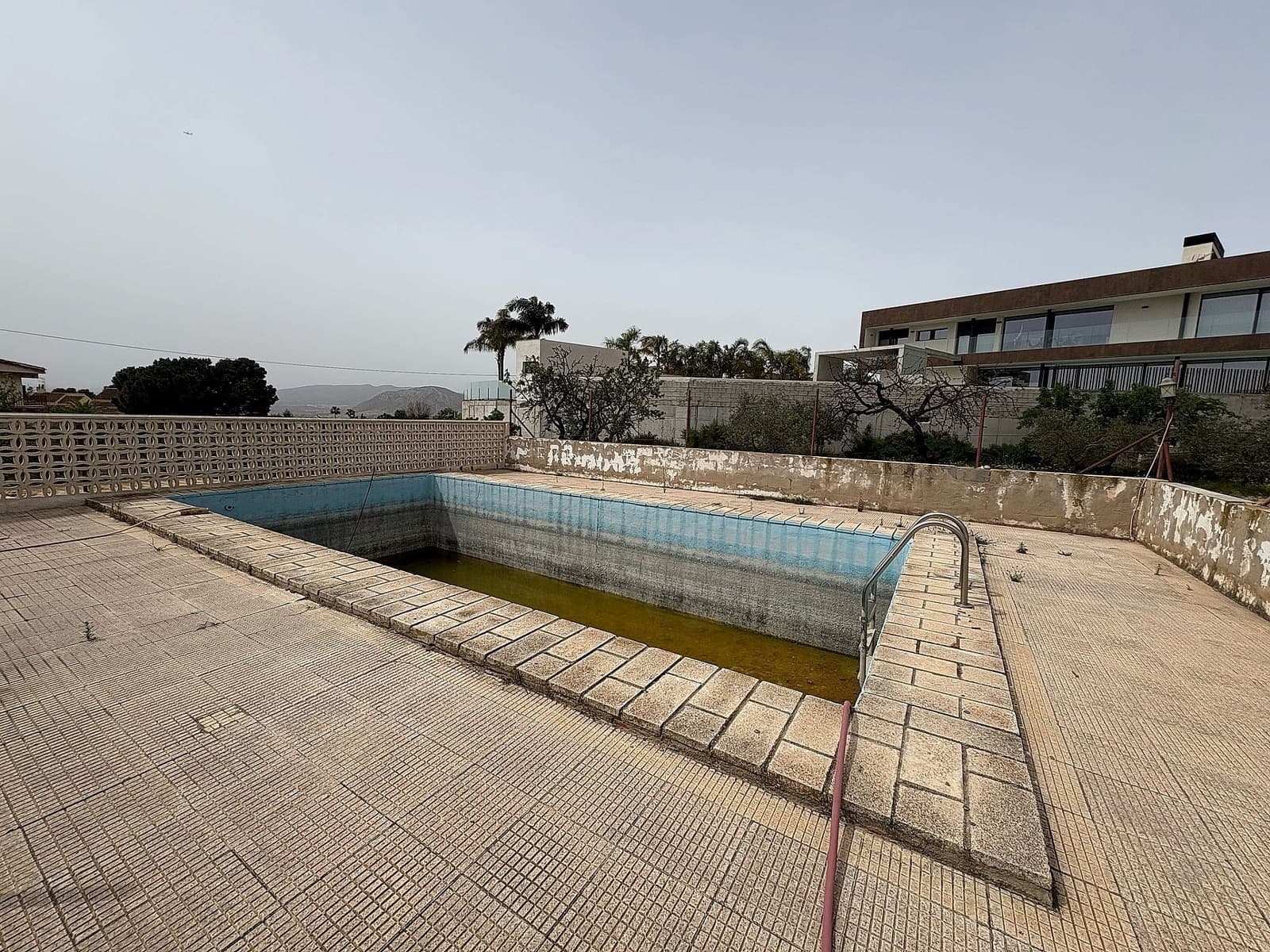 4 bedroom Finca/Country House for sale in Petrel / Petrer - € 349,900 (Ref: 9475216)