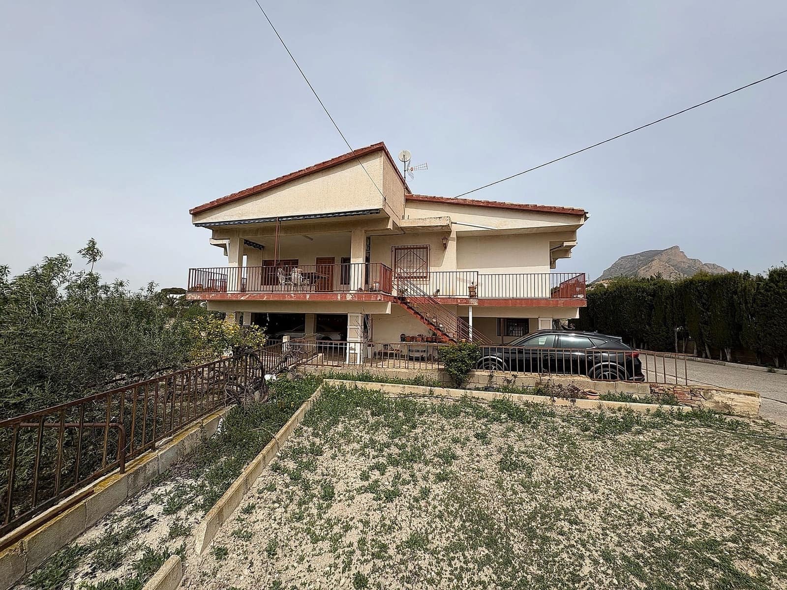 4 bedroom Finca/Country House for sale in Petrel / Petrer - € 349,900 (Ref: 9475216)