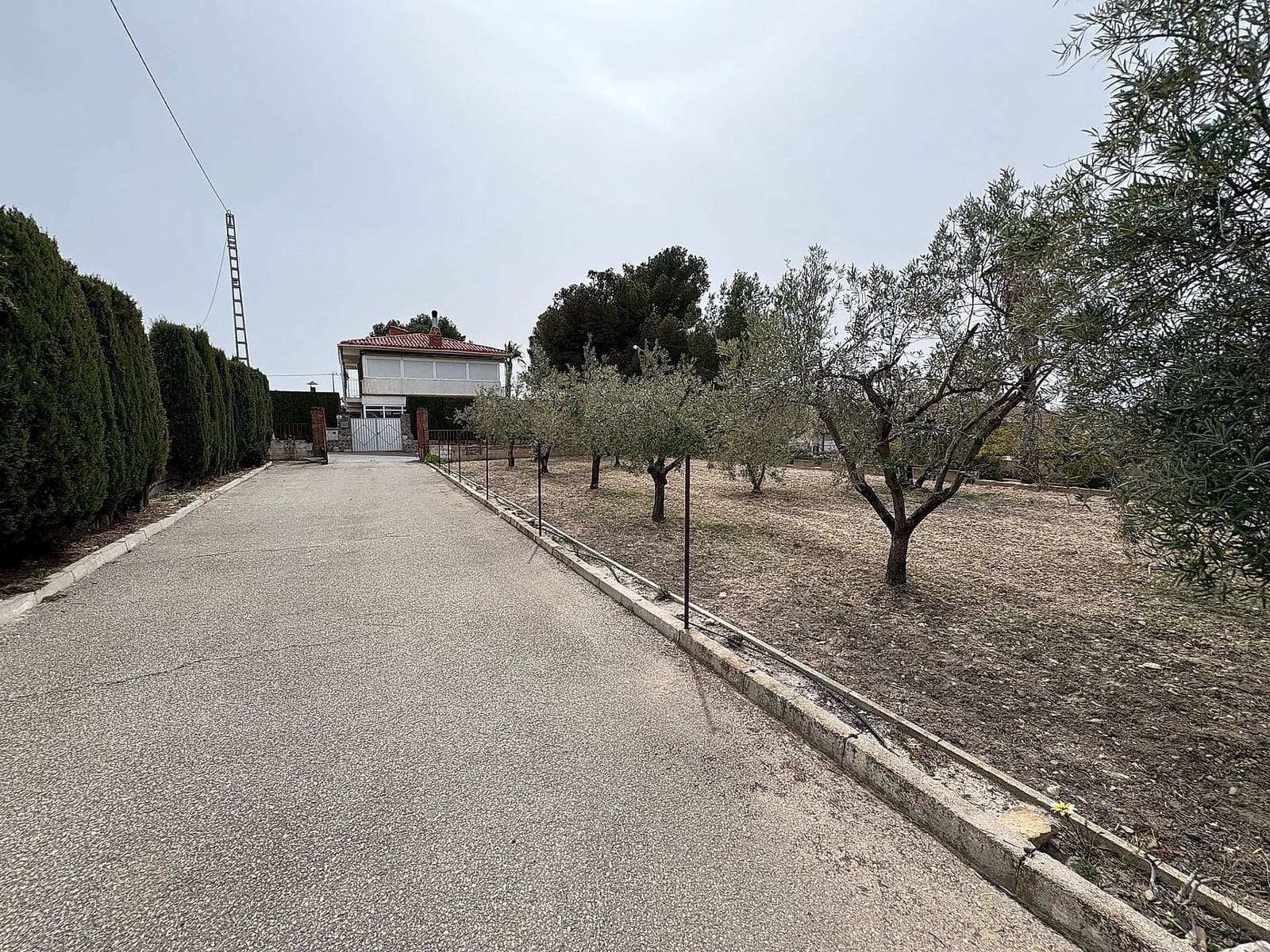 4 bedroom Finca/Country House for sale in Petrel / Petrer - € 349,900 (Ref: 9475216)