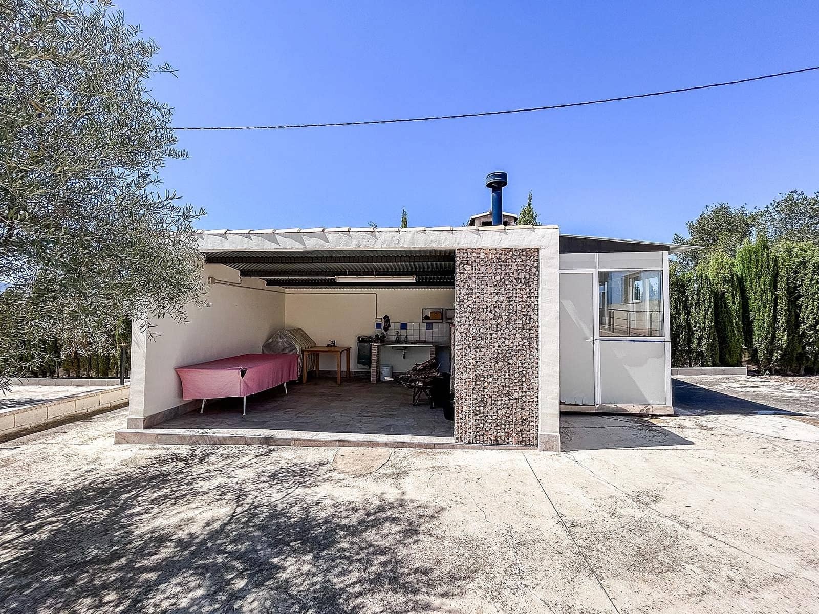 4 bedroom Villa for sale in Yecla - € 359,995 (Ref: 9475217)