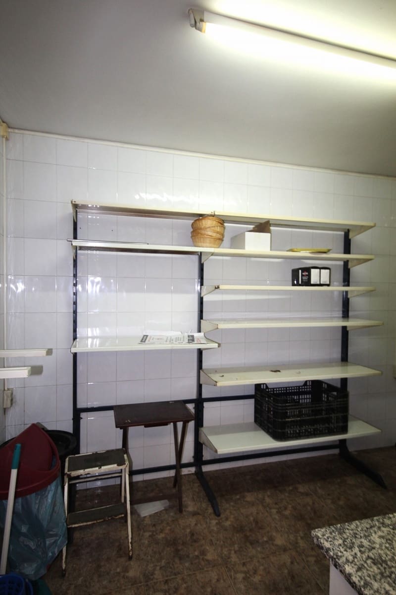 Commerciale in vendita in Onil - 99.995 € (Rif: 9475218)