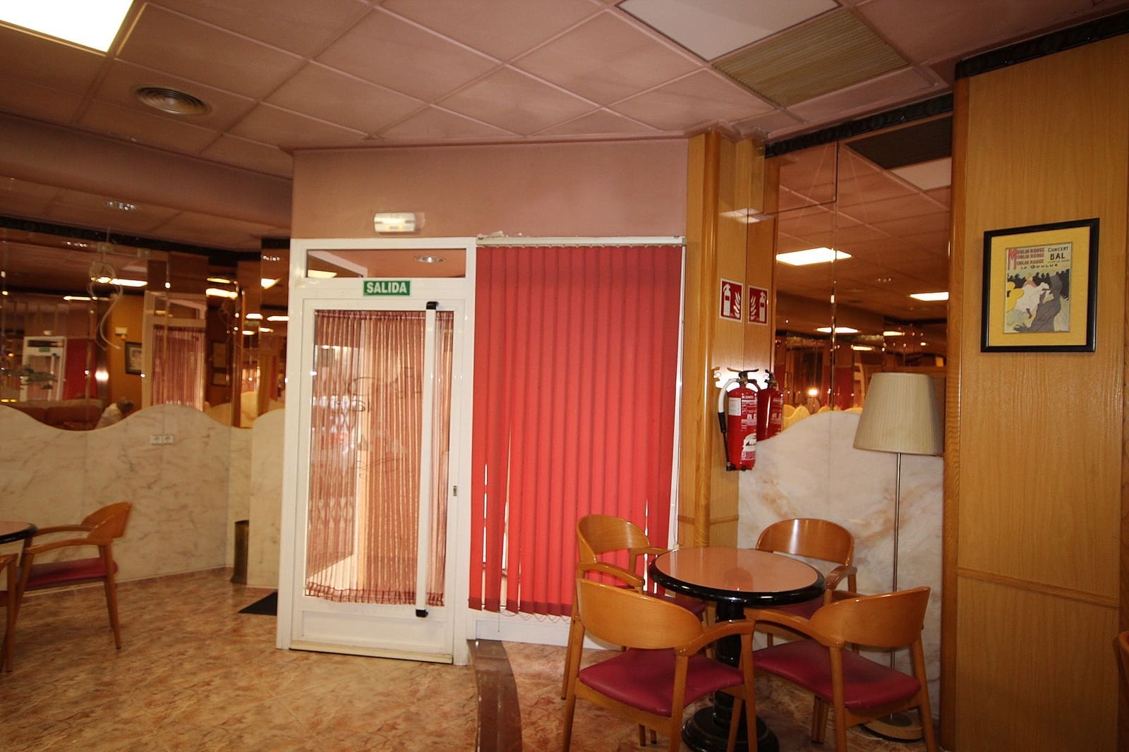 Commerciale in vendita in Onil - 99.995 € (Rif: 9475218)