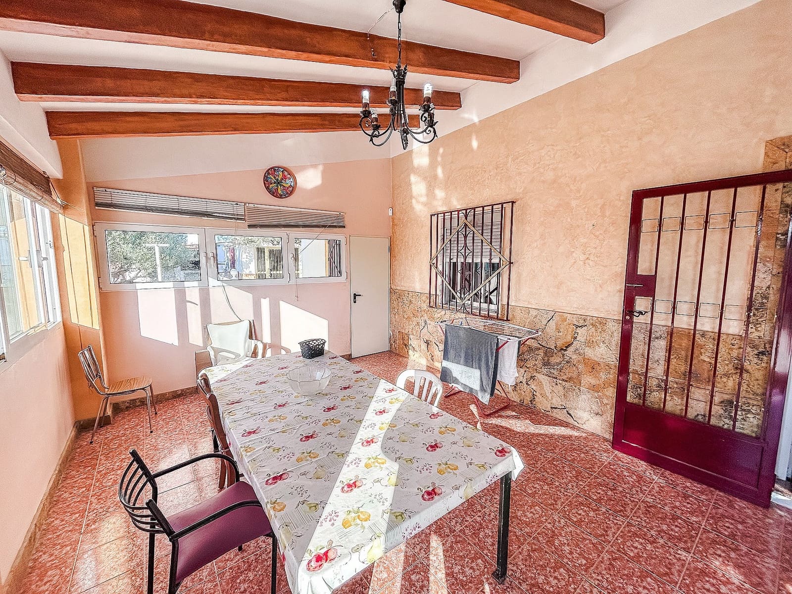 4 slaapkamer Finca/Landhuis te koop in Monforte del Cid - € 216.000 (Ref: 9475220)