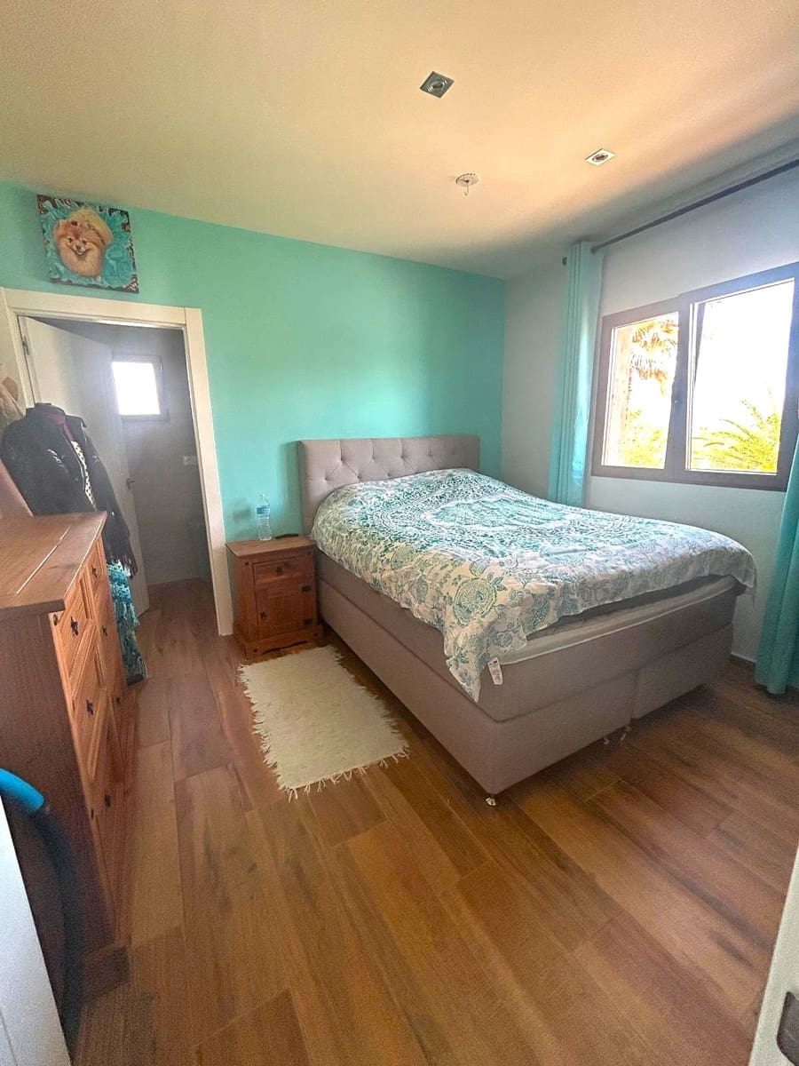 4 bedroom Villa for sale in Salinas - € 495,000 (Ref: 9475232)