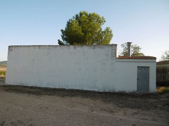 3 bedroom Finca/Country House for sale in Yecla with garage - € 46,000 (Ref: 9475251)