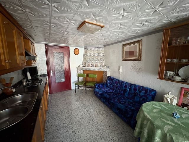 4 slaapkamer Huis te koop in Petrel / Petrer - € 99.995 (Ref: 9475256)