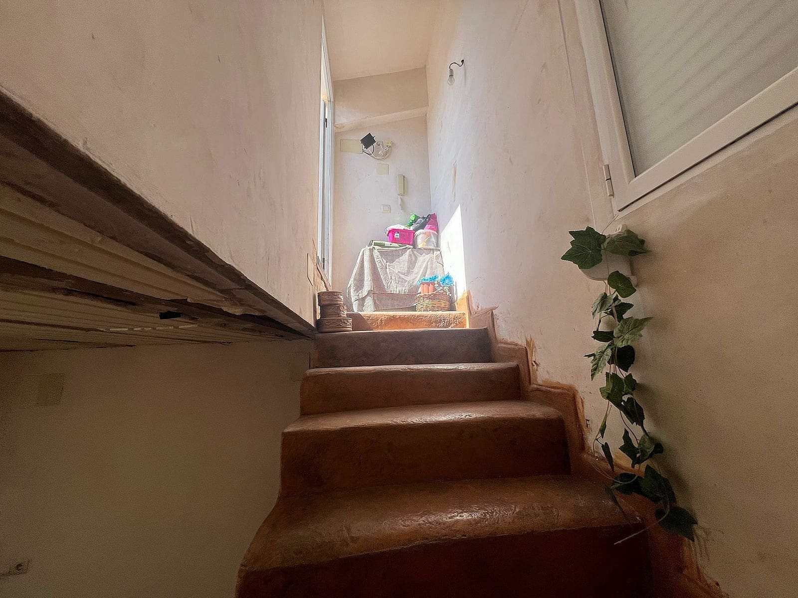 3 bedroom Townhouse for sale in Elche de la Sierra - € 75,000 (Ref: 9475257)