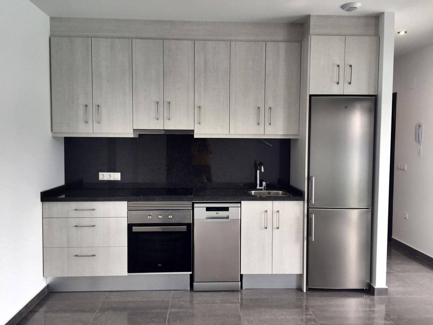 Chalet de 3 habitaciones en Pinoso en venta con piscina - 398.000 € (Ref: 9475258)