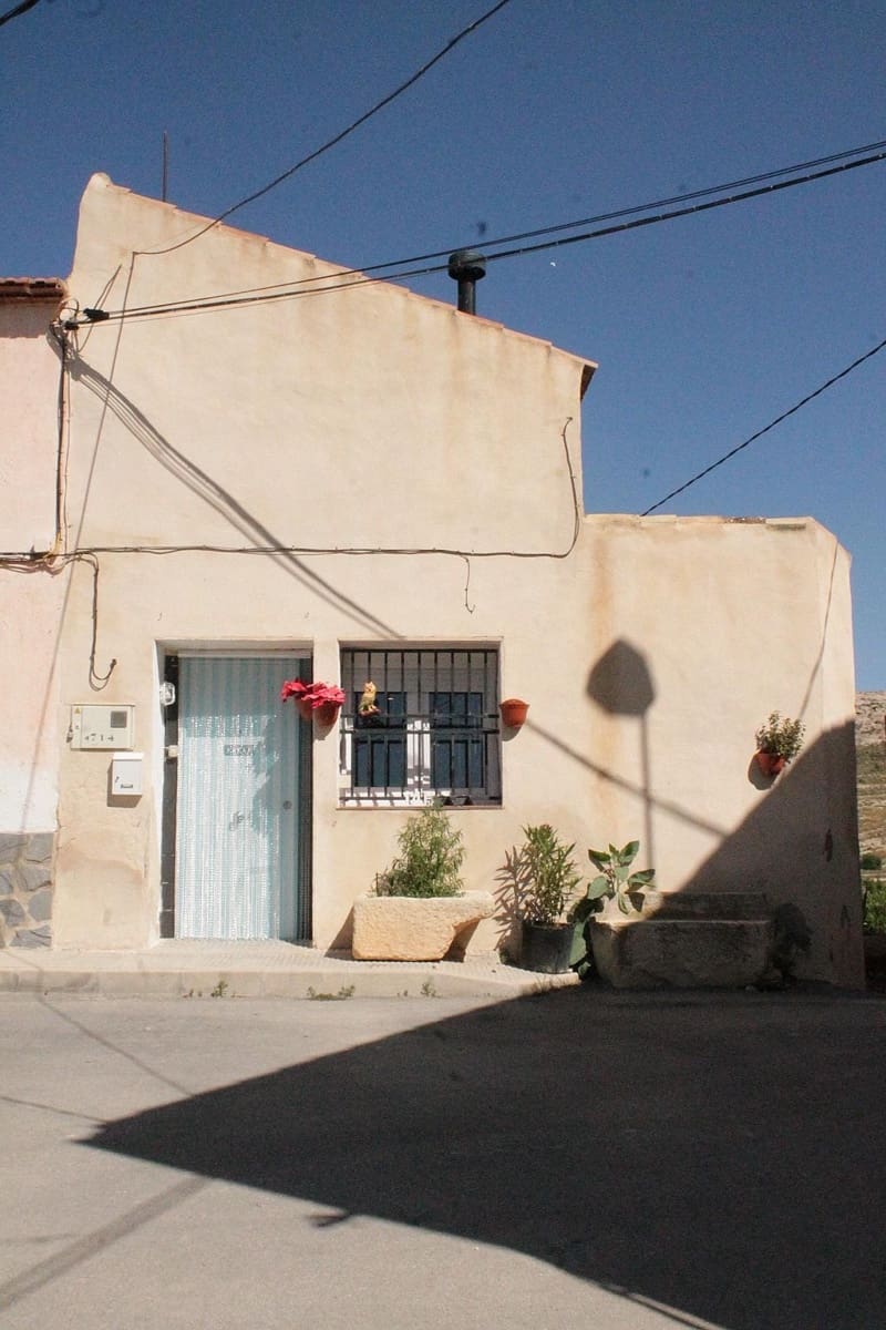 2 bedroom Finca/Country House for sale in Torre del Rico - € 75,000 (Ref: 9475263)