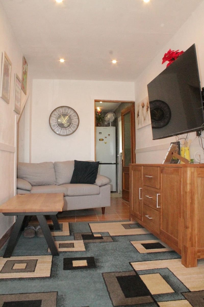 2 bedroom Finca/Country House for sale in Torre del Rico - € 75,000 (Ref: 9475263)