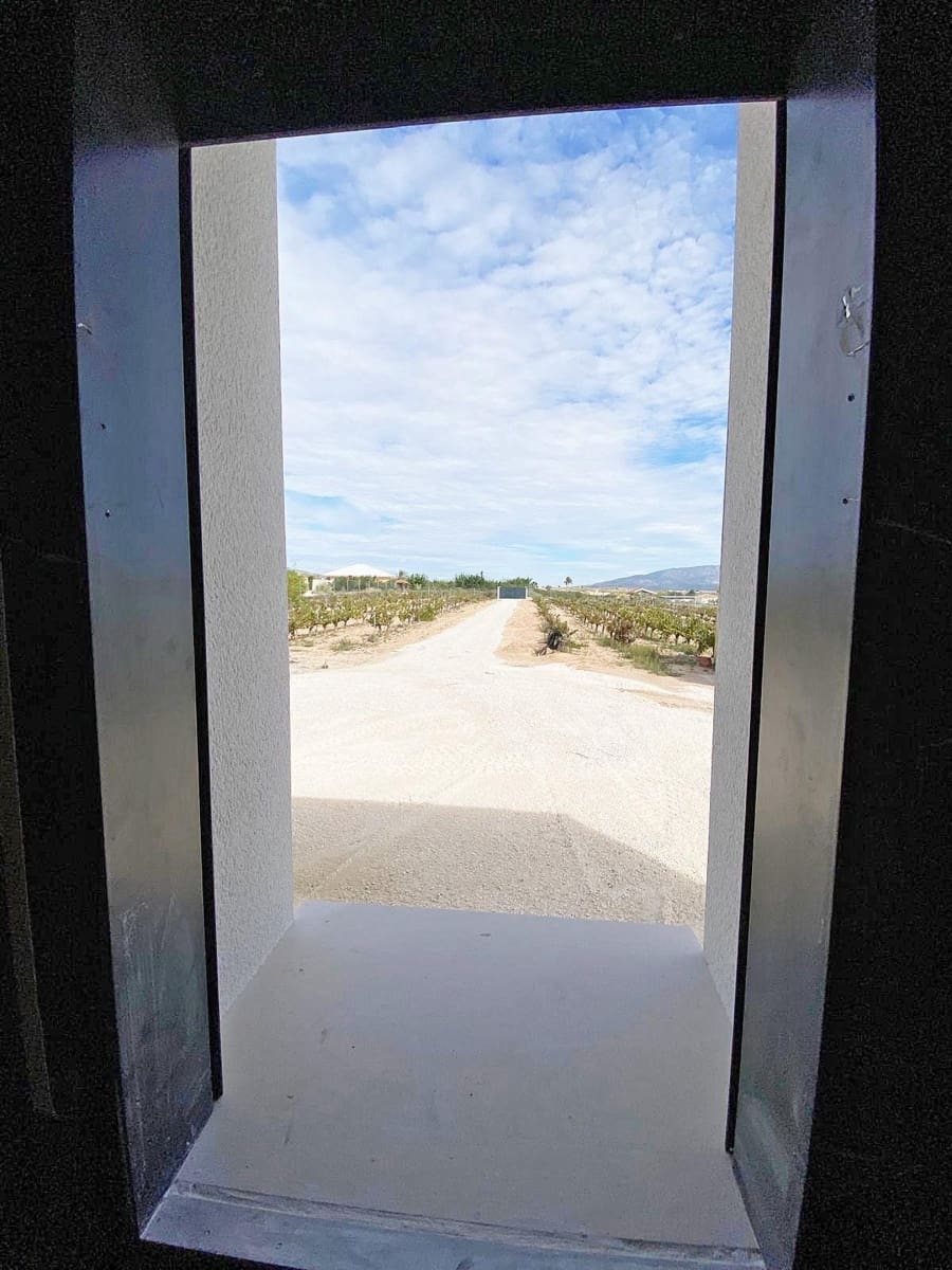 3 bedroom Villa for sale in Pinoso - € 285,000 (Ref: 9475264)