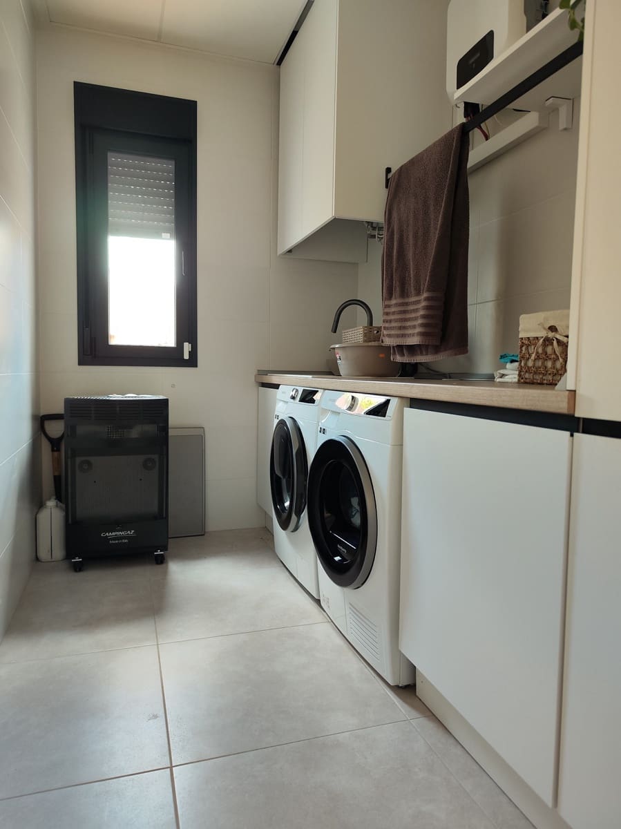 3 bedroom Villa for sale in Jumilla - € 295,000 (Ref: 9475269)