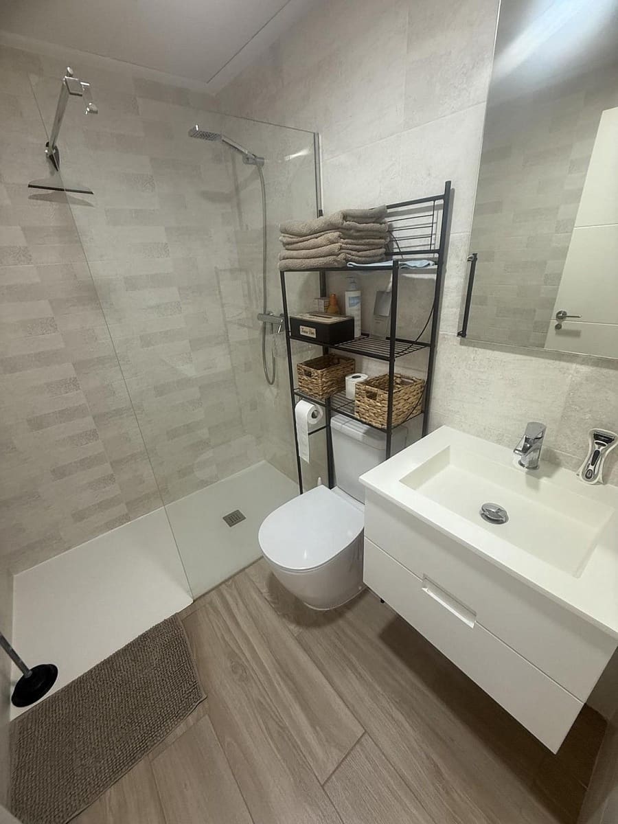 2 bedroom Apartment for sale in Los Montesinos - € 274,950 (Ref: 9475270)