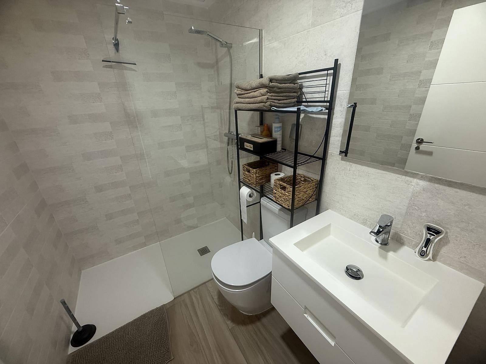 2 bedroom Apartment for sale in Los Montesinos - € 274,950 (Ref: 9475270)