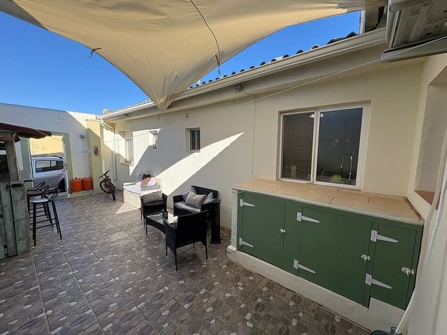 3 makuuhuone Omakotitalo myytävänä paikassa Casas del Senor, Monóvar / Monóver - 135 000 € (Ref: 9475273)