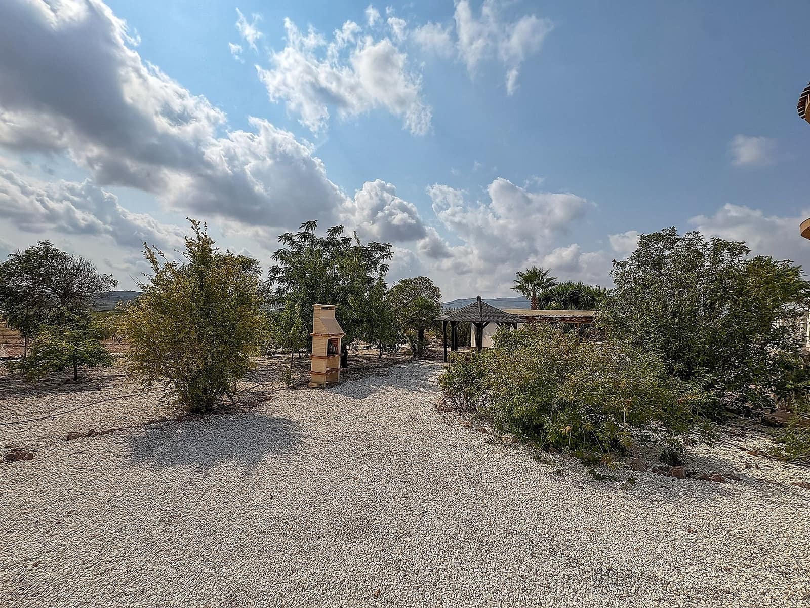 5 bedroom Villa for sale in Pinoso - € 425,000 (Ref: 9475276)