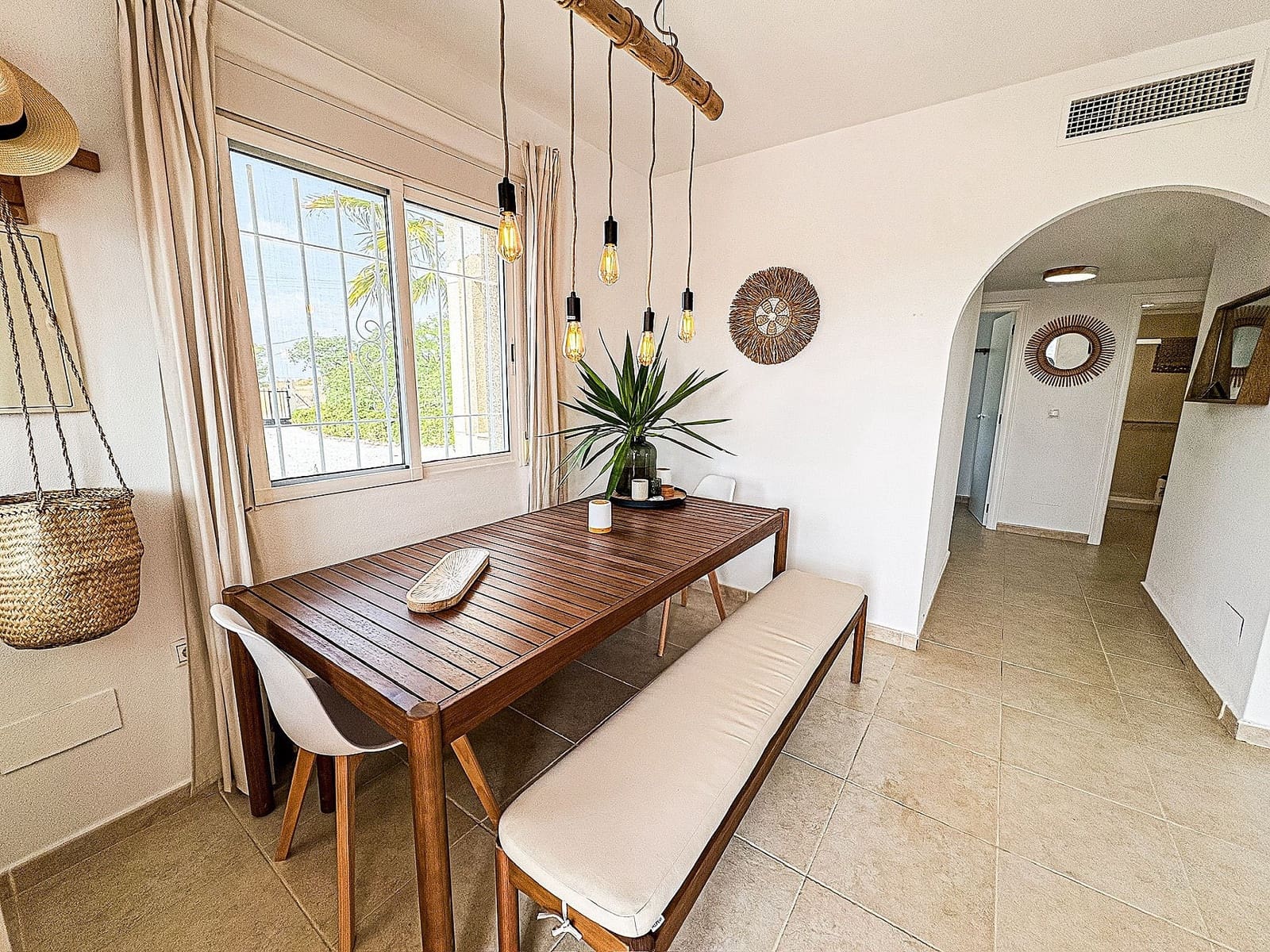 5 bedroom Villa for sale in Pinoso - € 425,000 (Ref: 9475276)