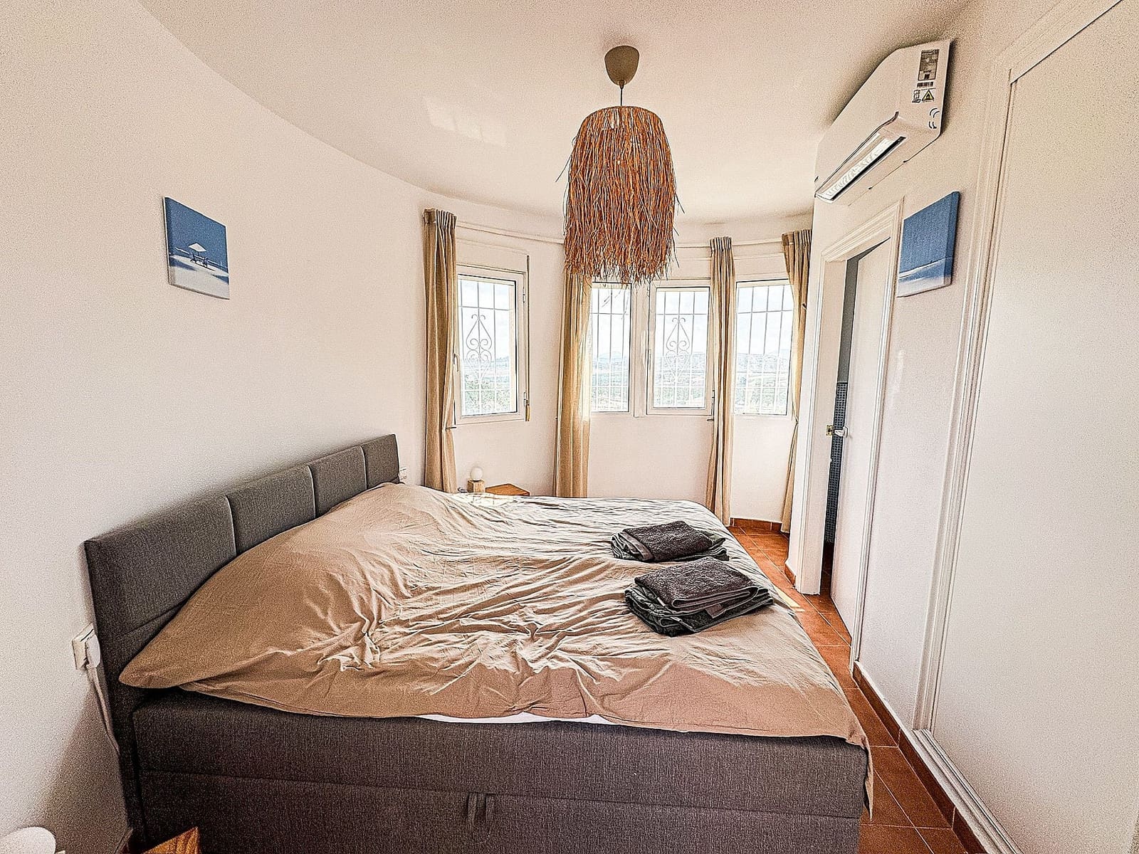 5 bedroom Villa for sale in Pinoso - € 425,000 (Ref: 9475276)