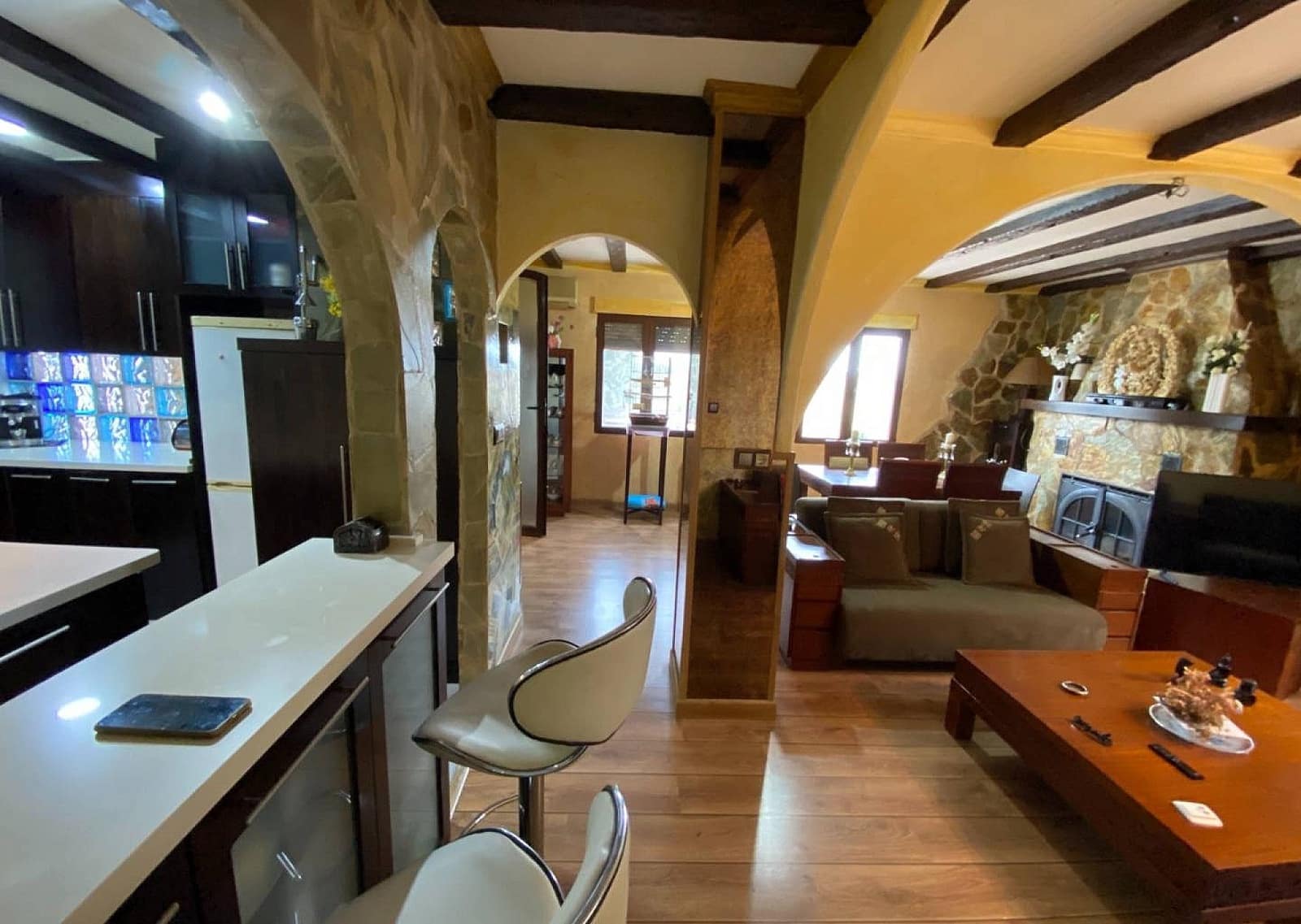 2 slaapkamer Finca/Landhuis te koop in Sax - € 240.000 (Ref: 9475282)