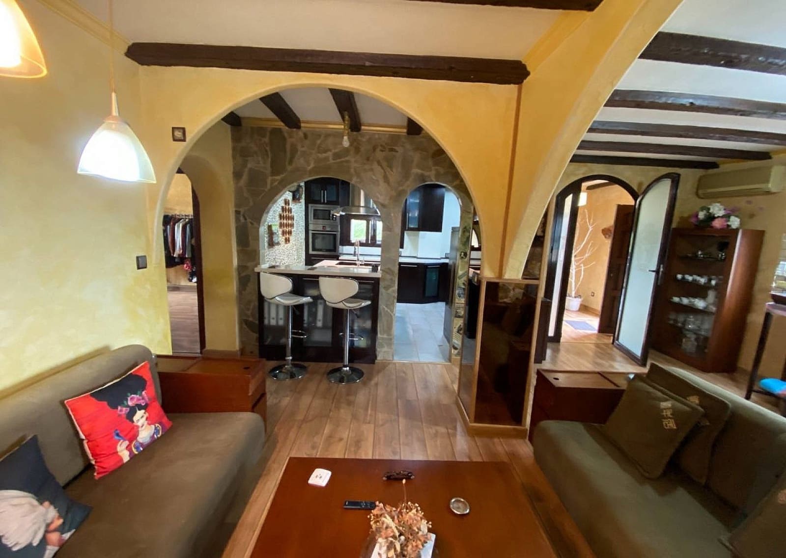 2 slaapkamer Finca/Landhuis te koop in Sax - € 240.000 (Ref: 9475282)