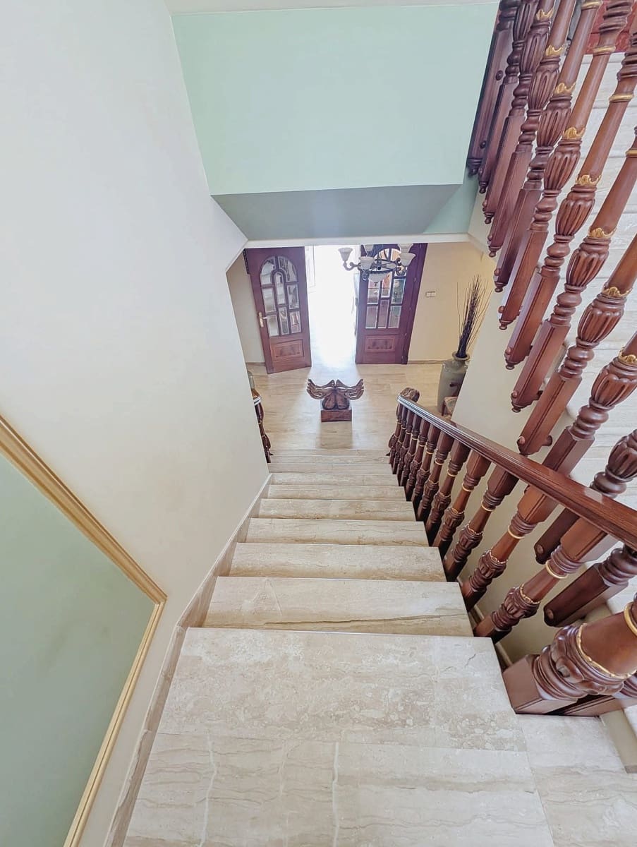 8 bedroom Finca/Country House for sale in Jumilla - € 1,450,000 (Ref: 9475285)